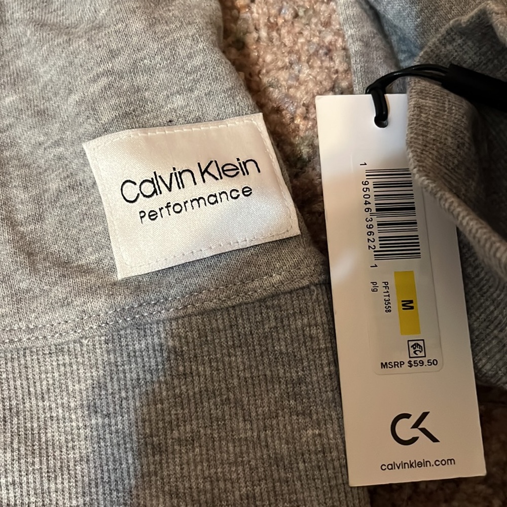 Calvin Klein performance long sleeve - Picture 3 of 4